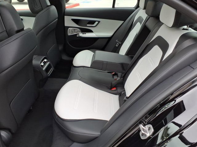 New 2026 Mercedes-Benz E 53 AMG e 4MATIC Sedan image 18