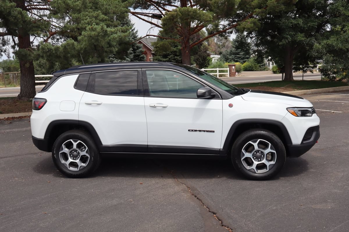 Used 2022 Jeep Compass Trailhawk w/ Trailhawk Elite Group AWD/4WD image 3