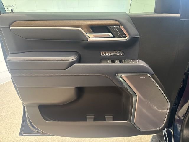 Certified 2022 Chevrolet Silverado 1500 High Country w/ Technology Package image 22