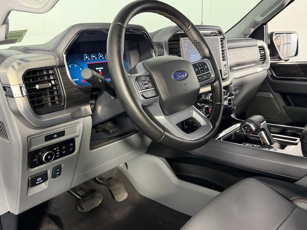 Used 2025 Ford F150 Lariat w/ Equipment Group 501A Mid image 22