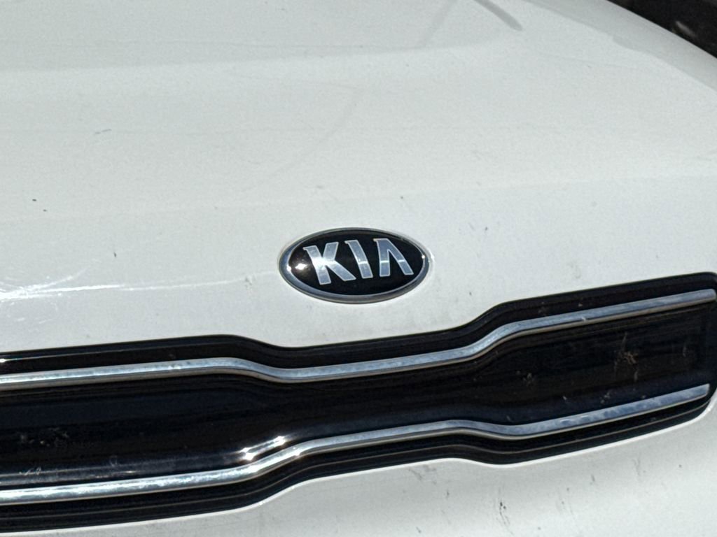 Used 2017 Kia Soul + w/ Primo Package FWD image 5