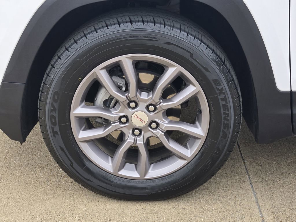 Used 2024 GMC Terrain SLT image 10