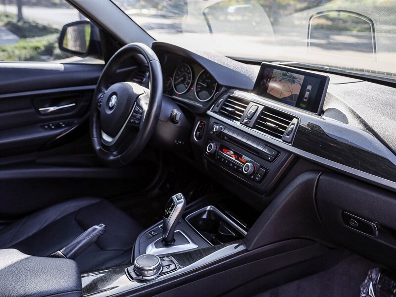 Used 2015 BMW 328i Sedan RWD image 23