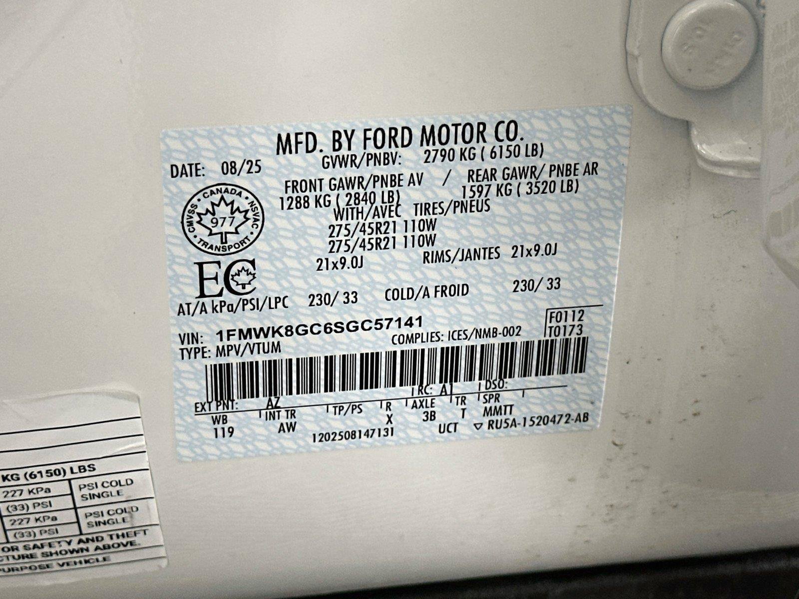 Used 2025 Ford Explorer ST AWD/4WD image 24