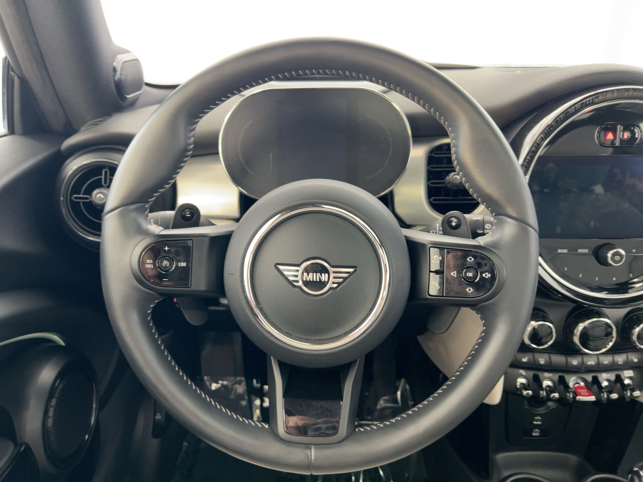 Used 2023 MINI Cooper S image 17