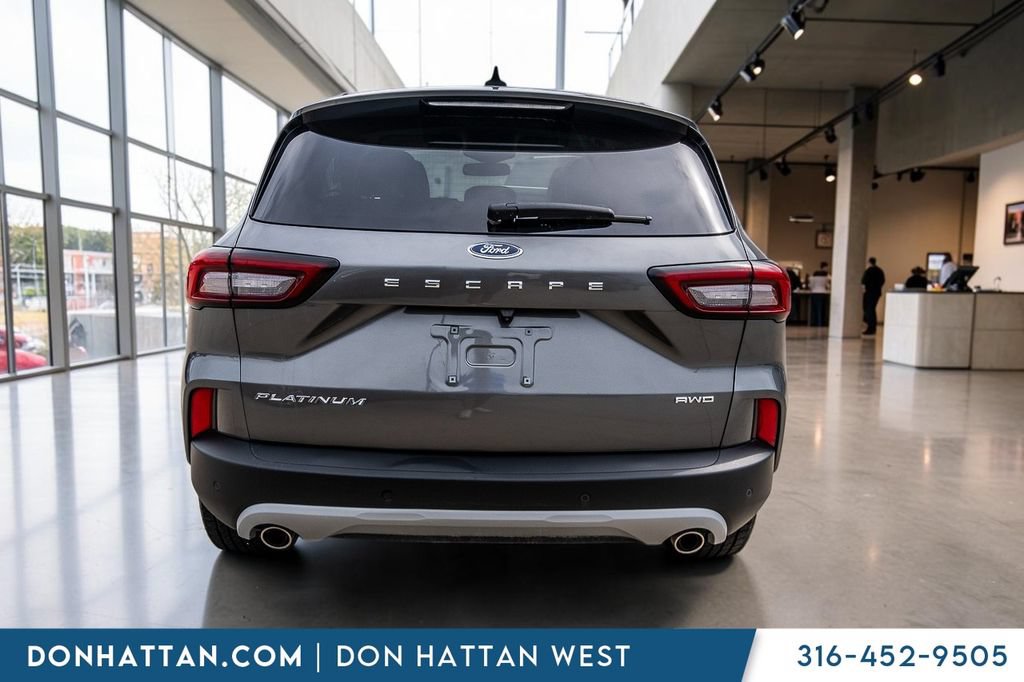 Used 2023 Ford Escape Platinum AWD/4WD image 35
