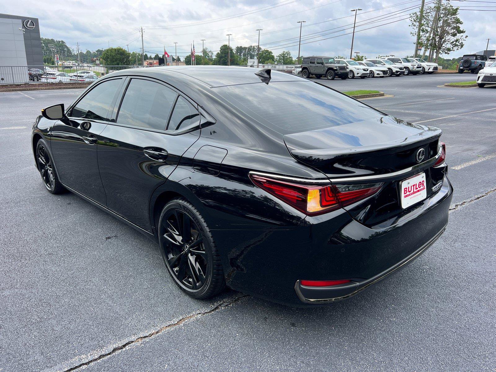 Certified 2024 Lexus ES 300h F Sport w/ Accessory Package (Z2) FWD image 7