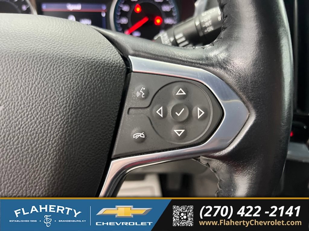 Used 2022 Chevrolet Traverse LT FWD image 25
