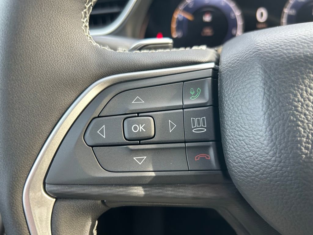 New 2025 Jeep Grand Cherokee L Altitude image 20