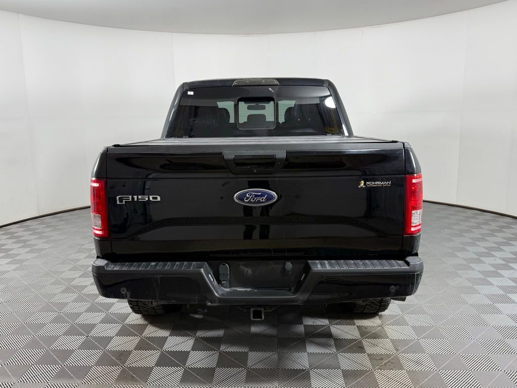 Used 2017 Ford F150 XLT w/ Equipment Group 302A Luxury image 9