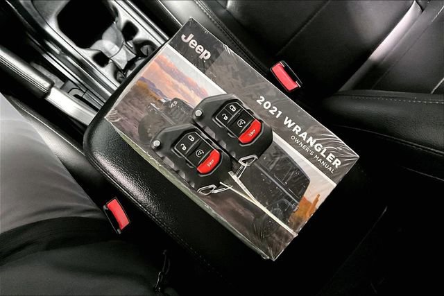 Used 2021 Jeep Wrangler Unlimited Sahara image 37
