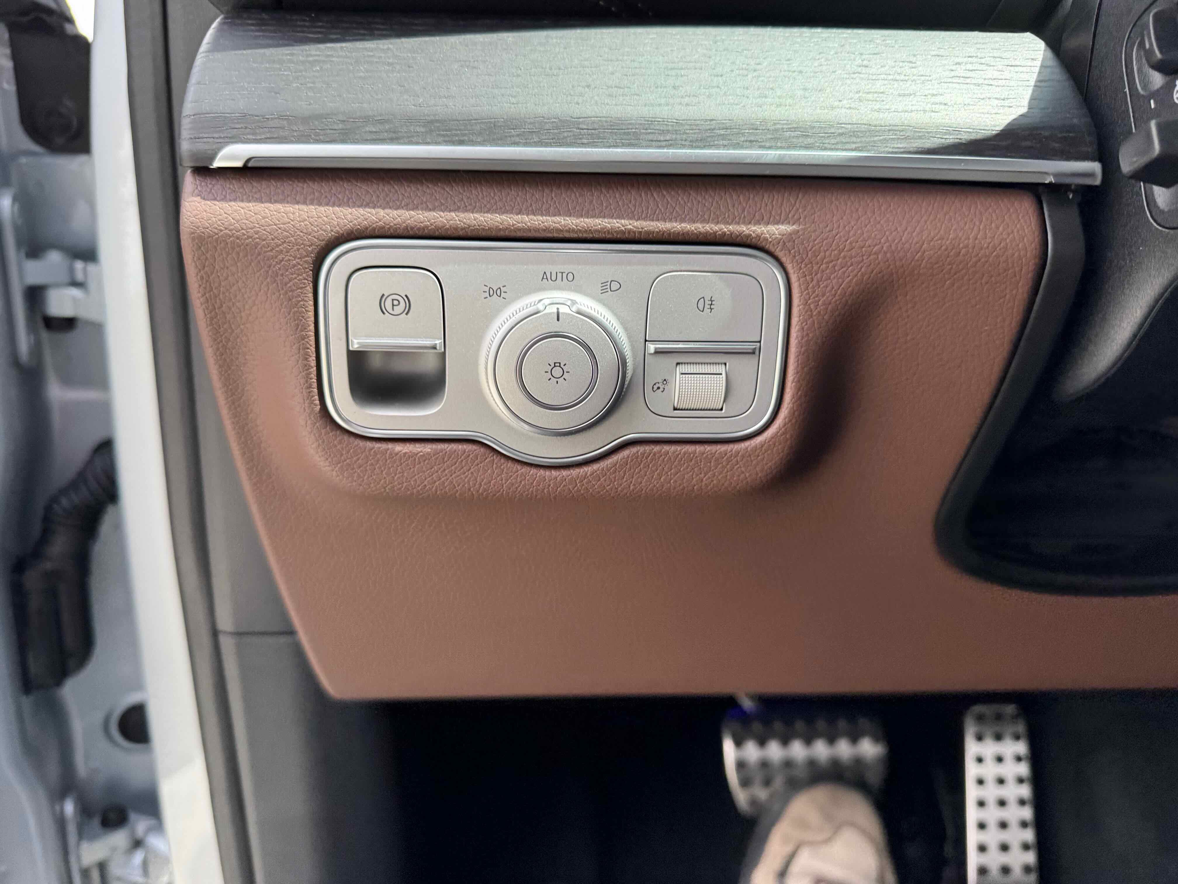 New 2025 Mercedes-Benz GLS 450 450 4MATIC image 24