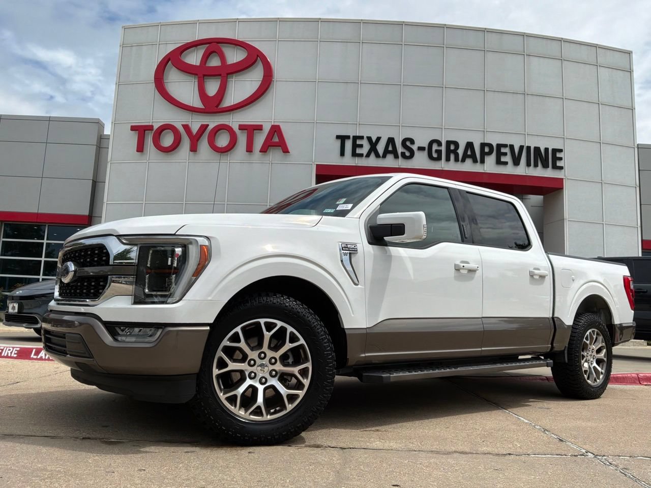 Used 2021 Ford F150 King Ranch RWD image 2