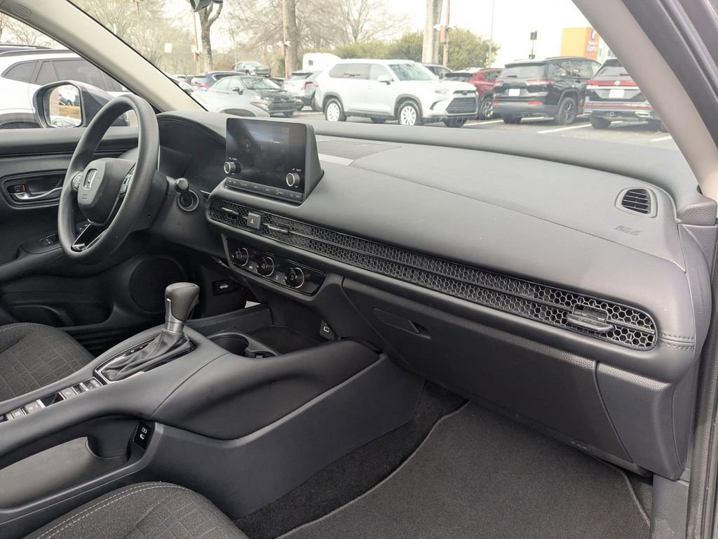 Used 2025 Honda HR-V LX image 31