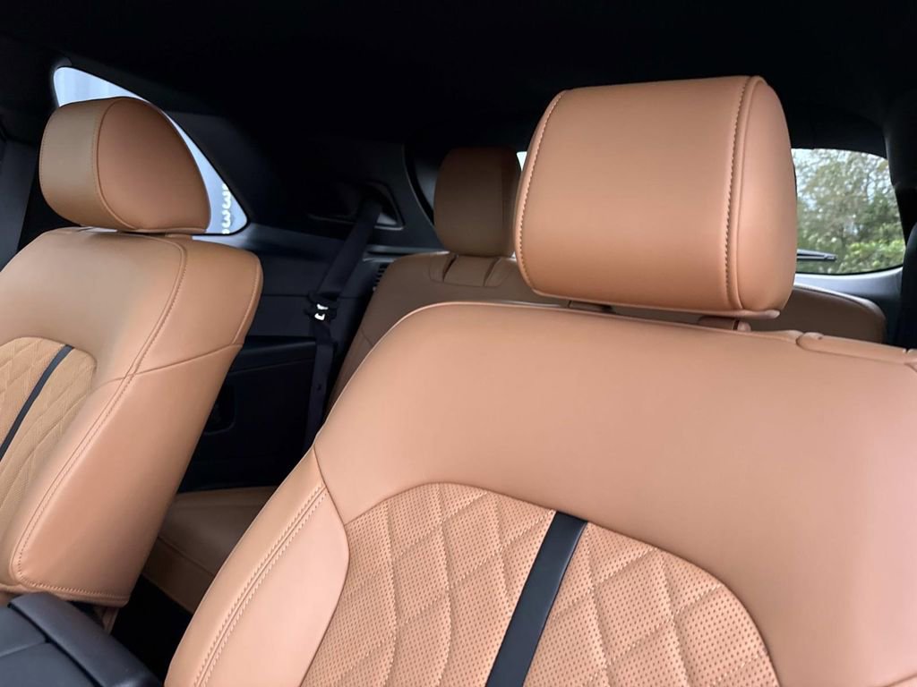 Certified 2025 MAZDA CX-90 3.3 Turbo S w/ Premium Plus image 19