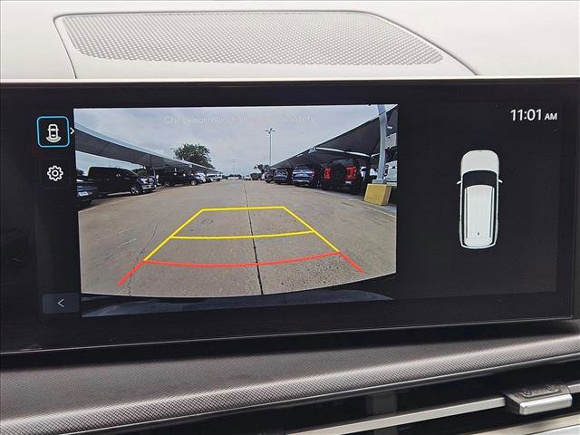 Used 2025 Hyundai Santa Fe SE FWD image 14