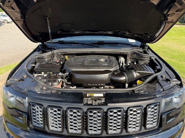 Used 2019 Jeep Grand Cherokee Altitude AWD/4WD image 31