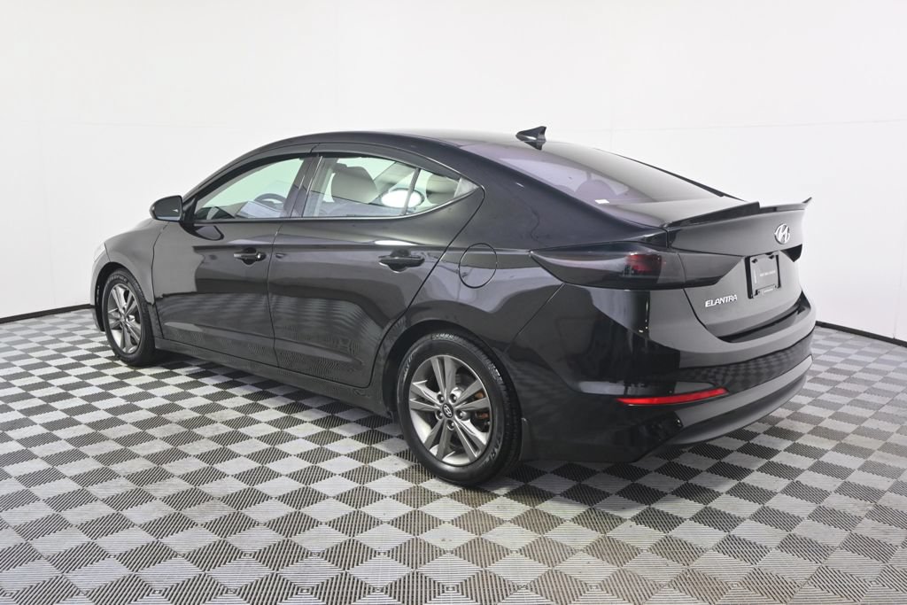 Used 2018 Hyundai Elantra SEL FWD image 3