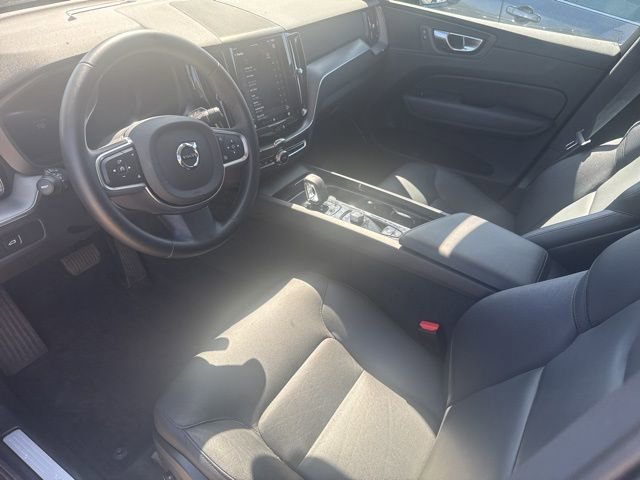 Used 2024 Volvo XC60 B5 Core AWD/4WD image 18