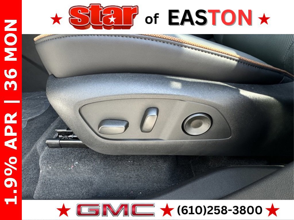 New 2026 GMC Acadia AT4 image 12