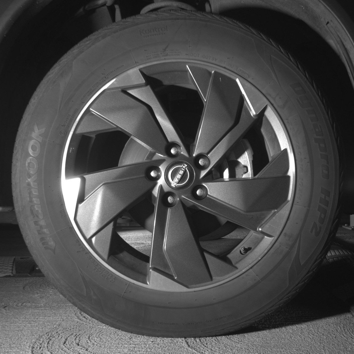 Used 2025 Nissan Rogue SV AWD/4WD image 13