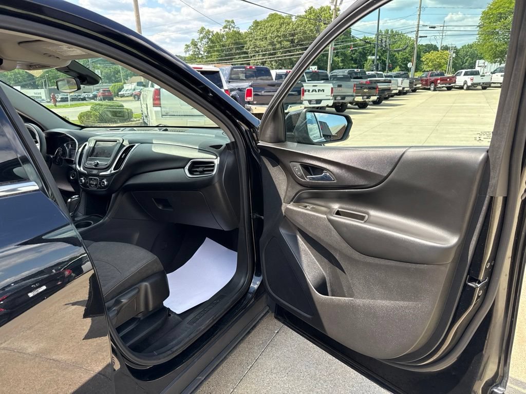 Used 2020 Chevrolet Equinox LT w/ LPO, Floor Liner Package FWD image 36