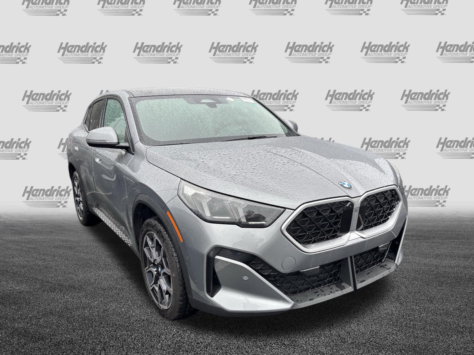 Certified 2025 BMW X2 xDrive28i AWD/4WD image 2