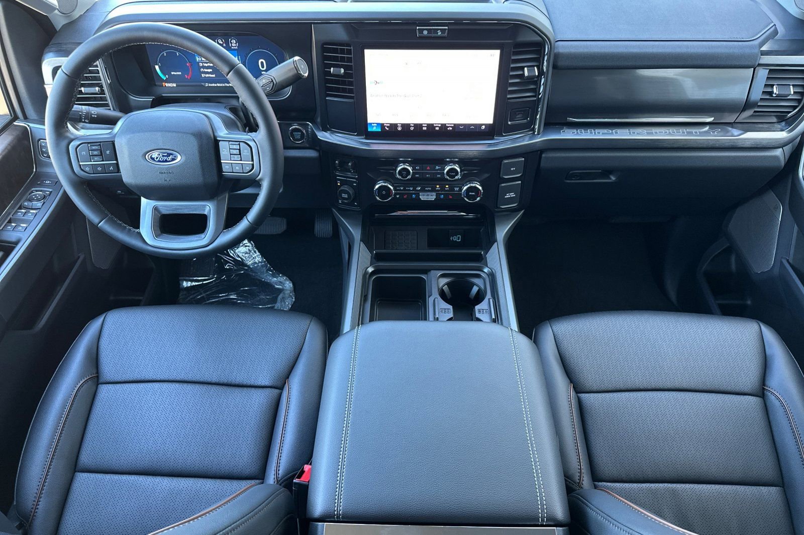 New 2026 Ford F350 Lariat w/ Black Appearance Package image 15