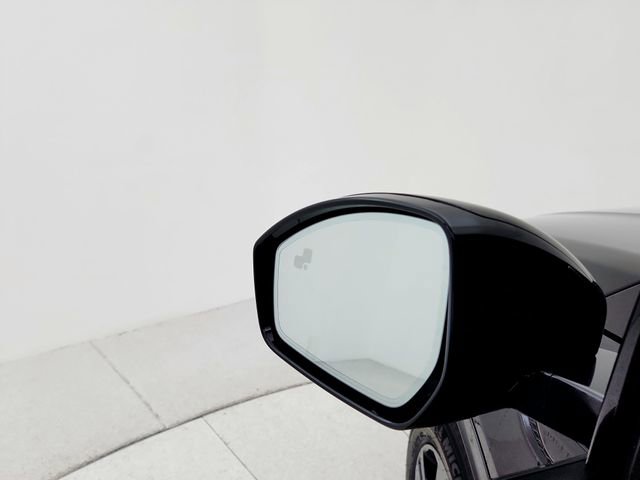 Certified 2025 Land Rover Discovery Sport S image 23