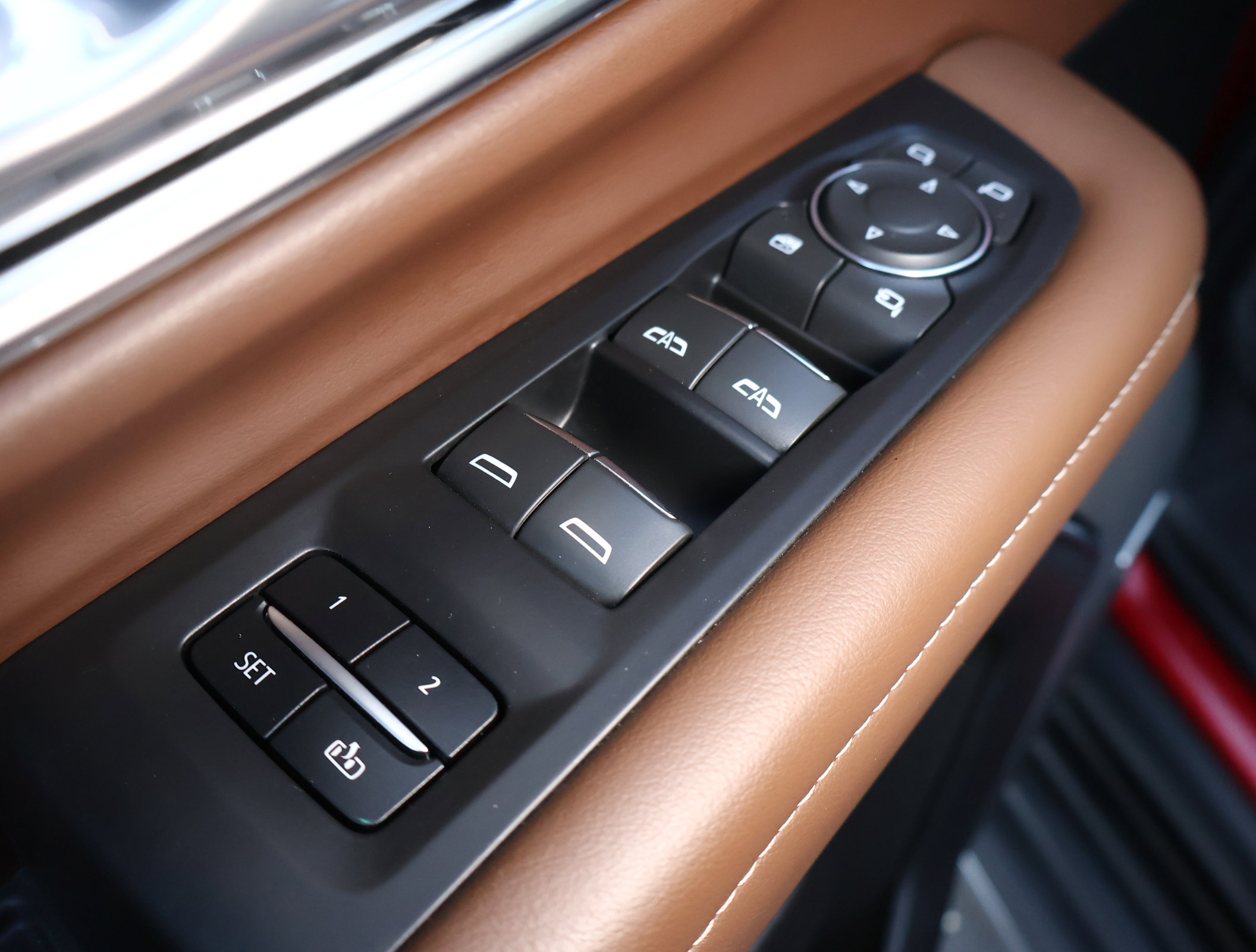 Used 2024 Chevrolet Tahoe High Country w/ Advanced Technology Package image 8