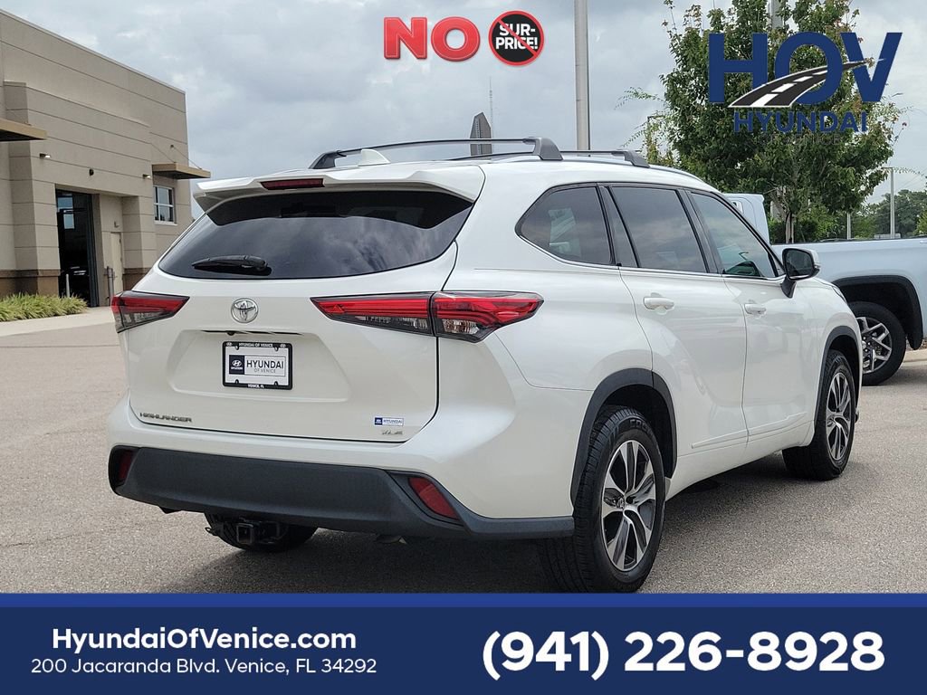 Used 2021 Toyota Highlander XLE FWD image 6