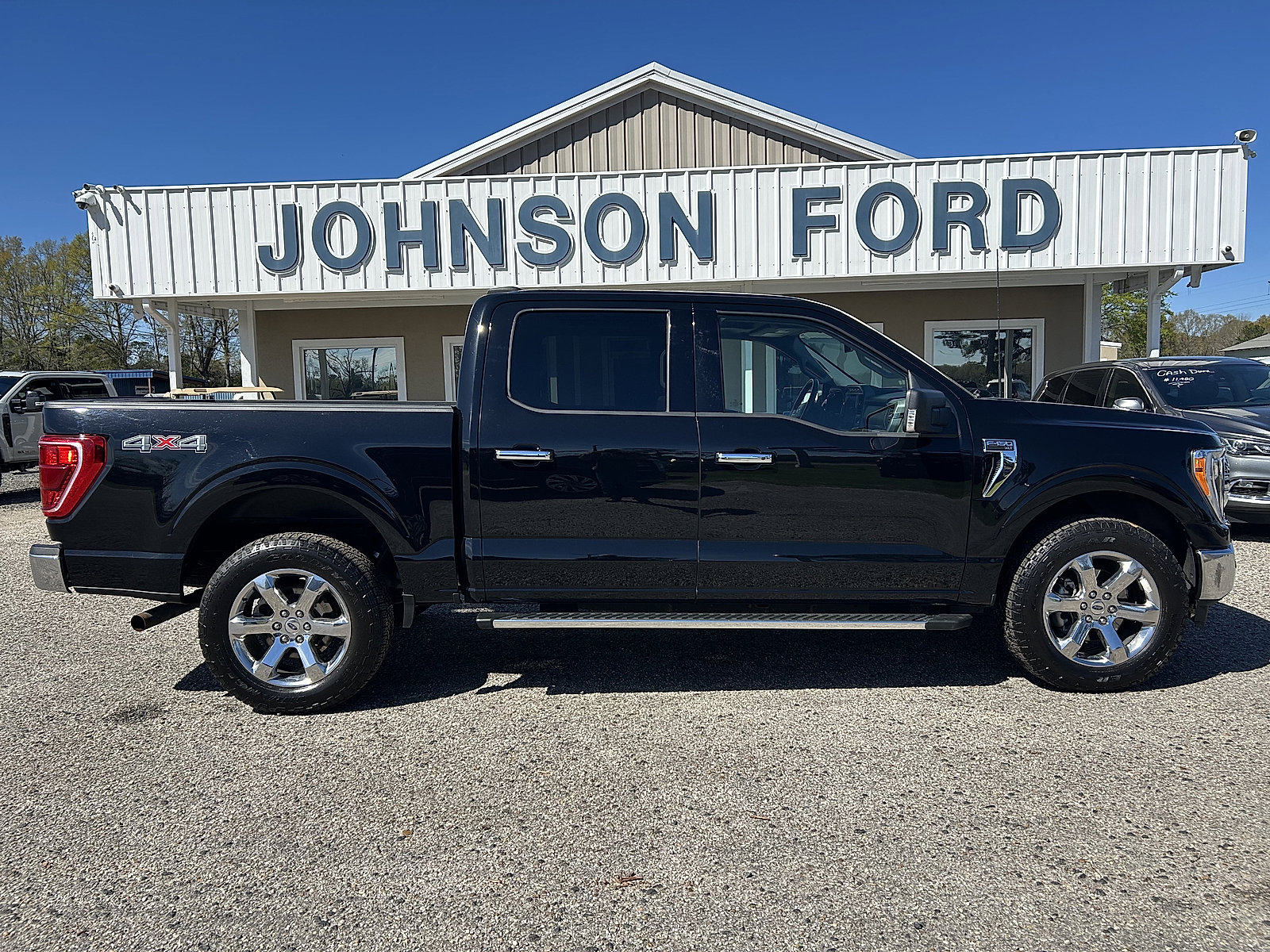 Used 2022 Ford F150 XLT w/ Equipment Group 302A High image 3