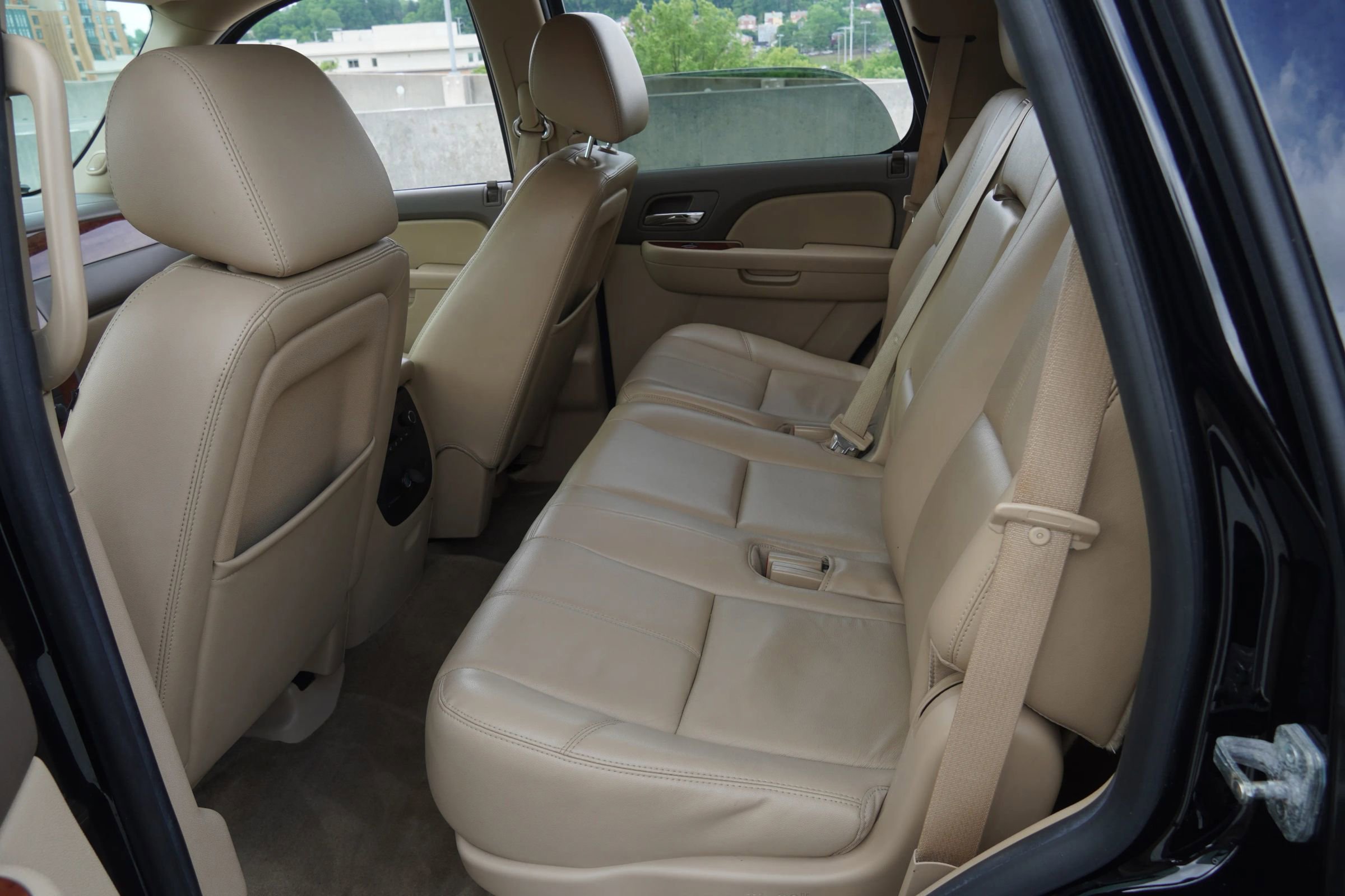 Used 2014 Chevrolet Tahoe LT image 8