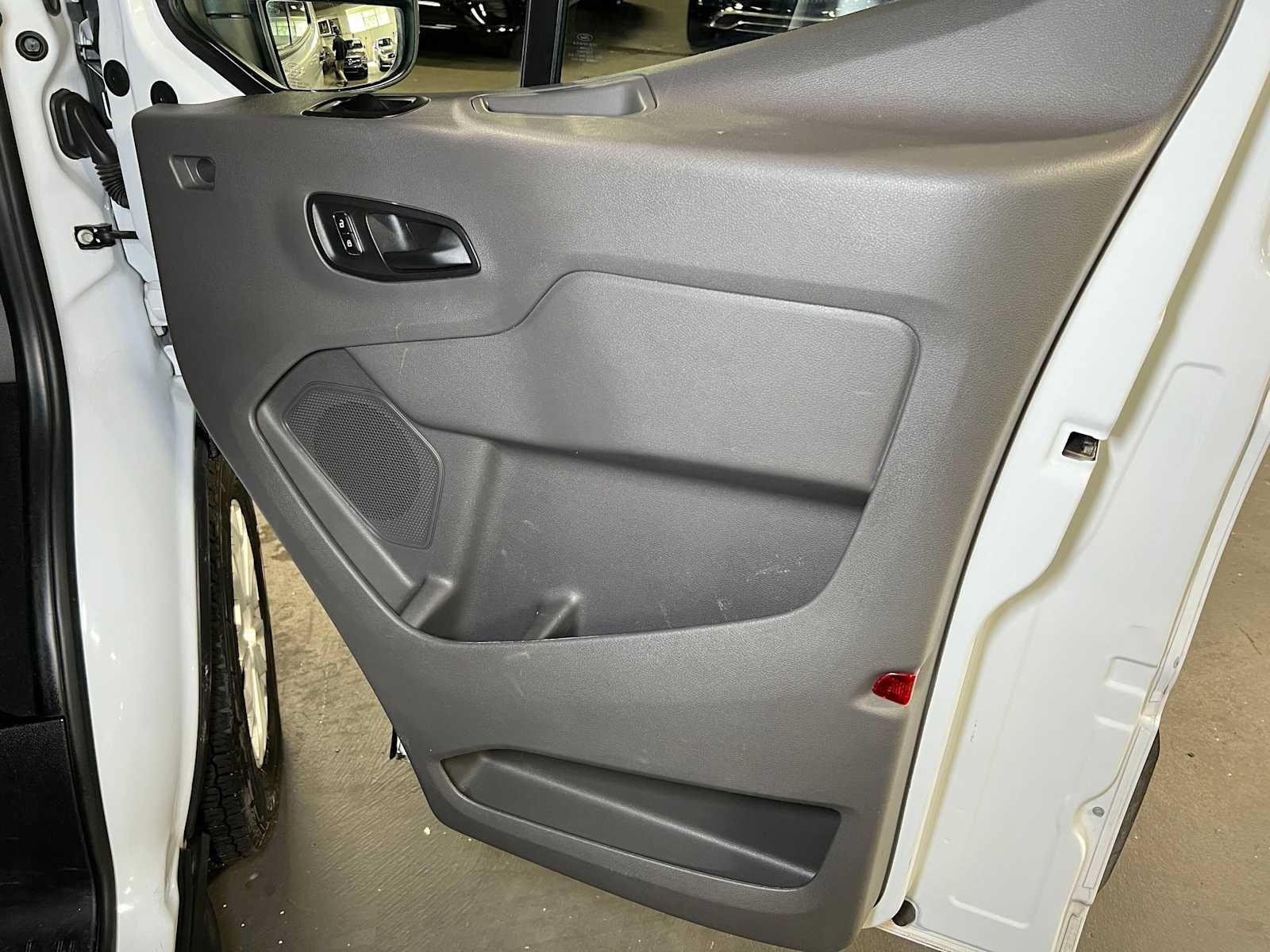 Used 2023 Ford Transit 350 XLT RWD image 9