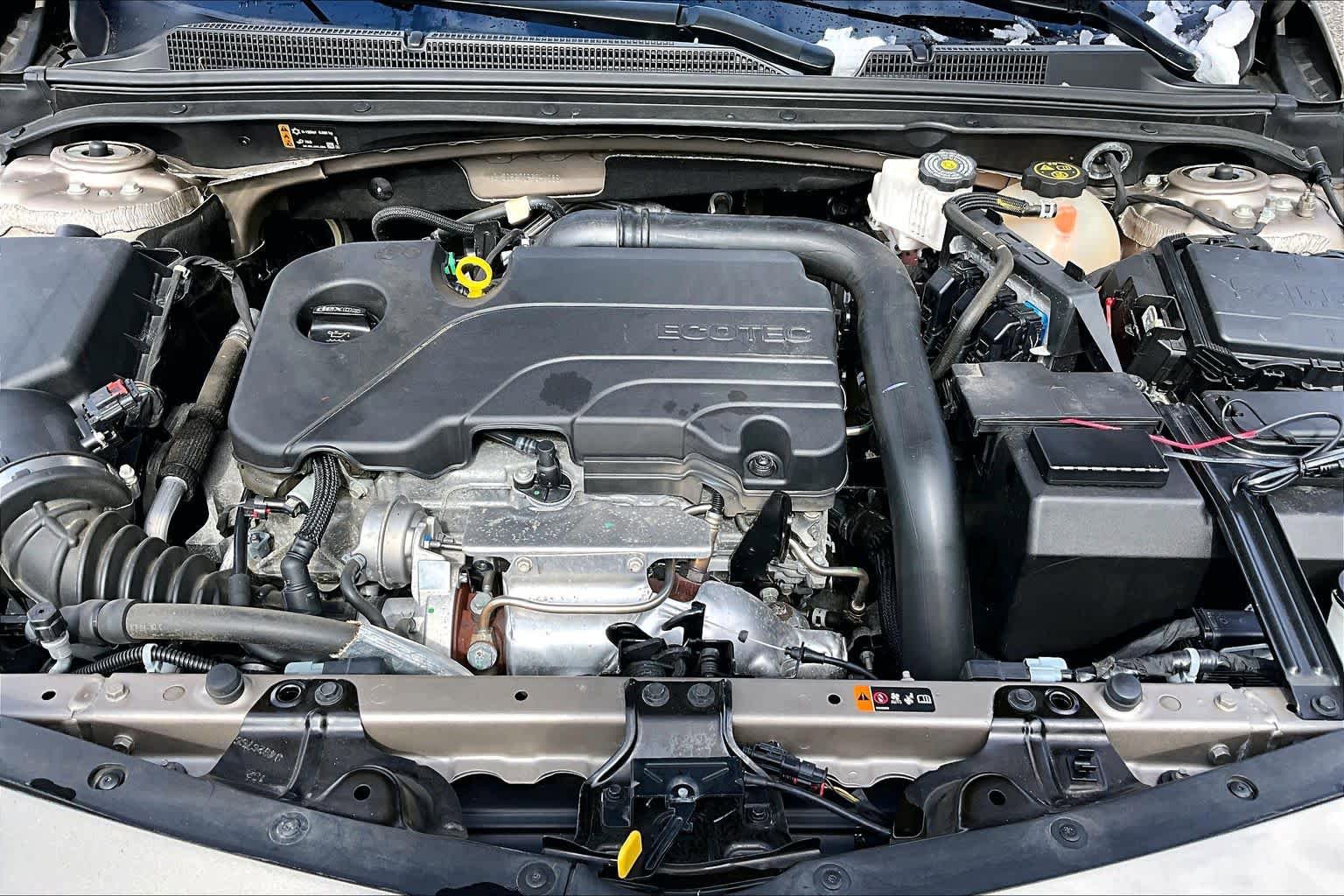 Used 2023 Chevrolet Malibu LT FWD image 30