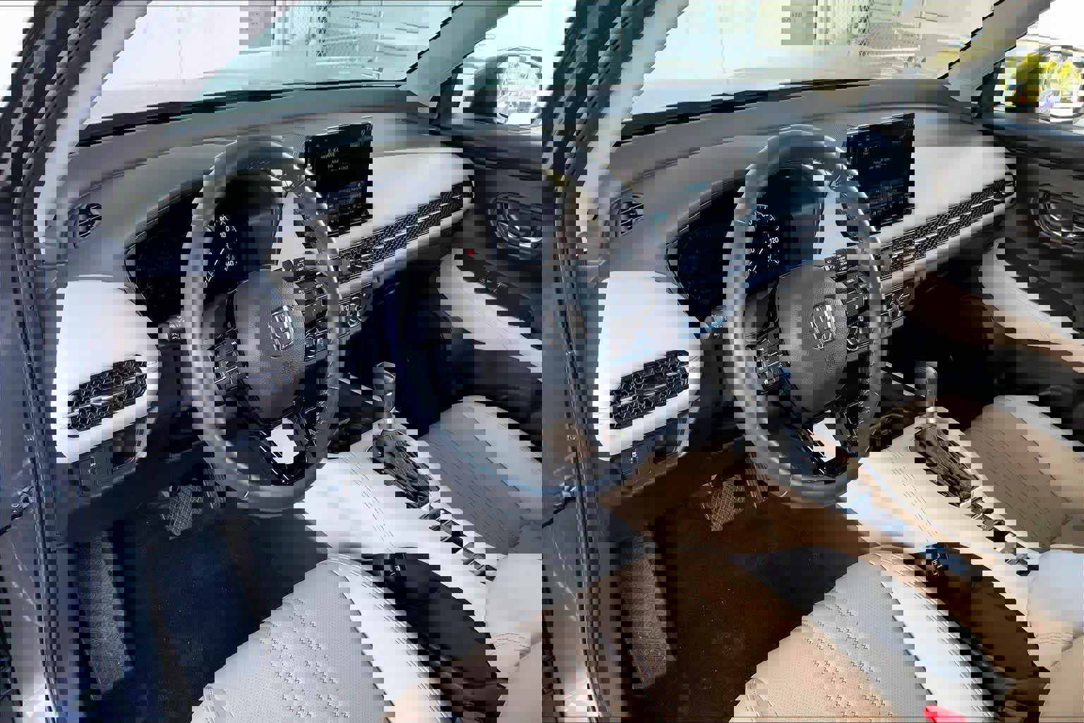 Used 2023 Honda HR-V EX-L image 18