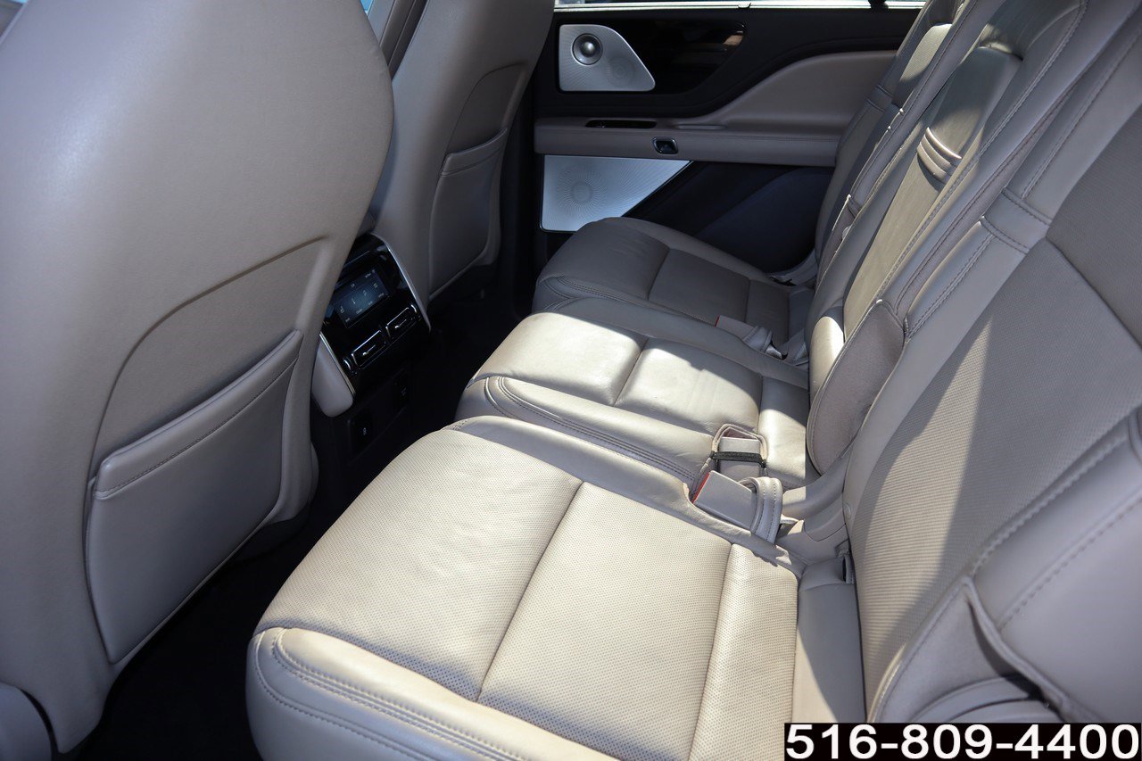 Used 2020 Lincoln Aviator Reserve w/ Equipment Group 202A image 23