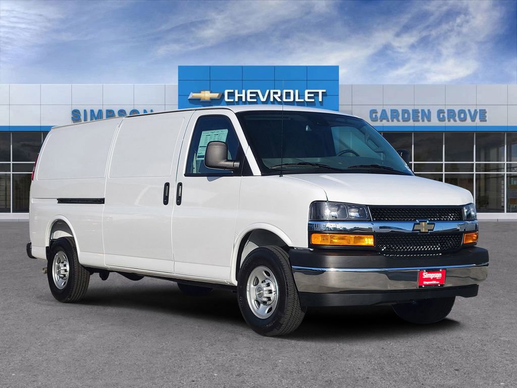 New 2026 Chevrolet Express 3500 Extended