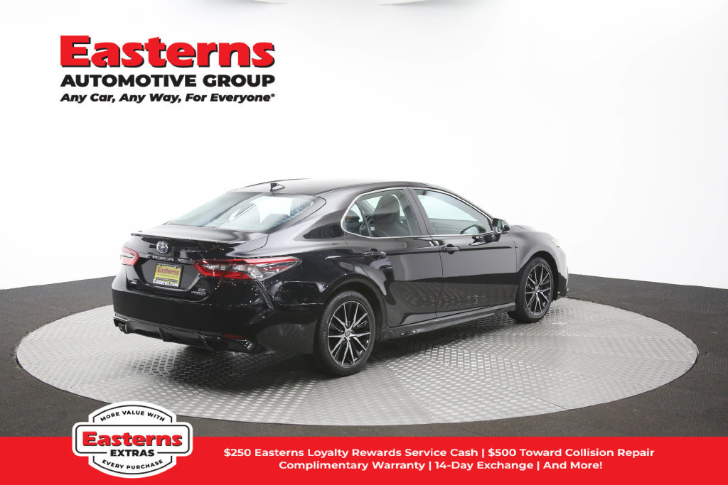 Used 2024 Toyota Camry SE FWD image 39