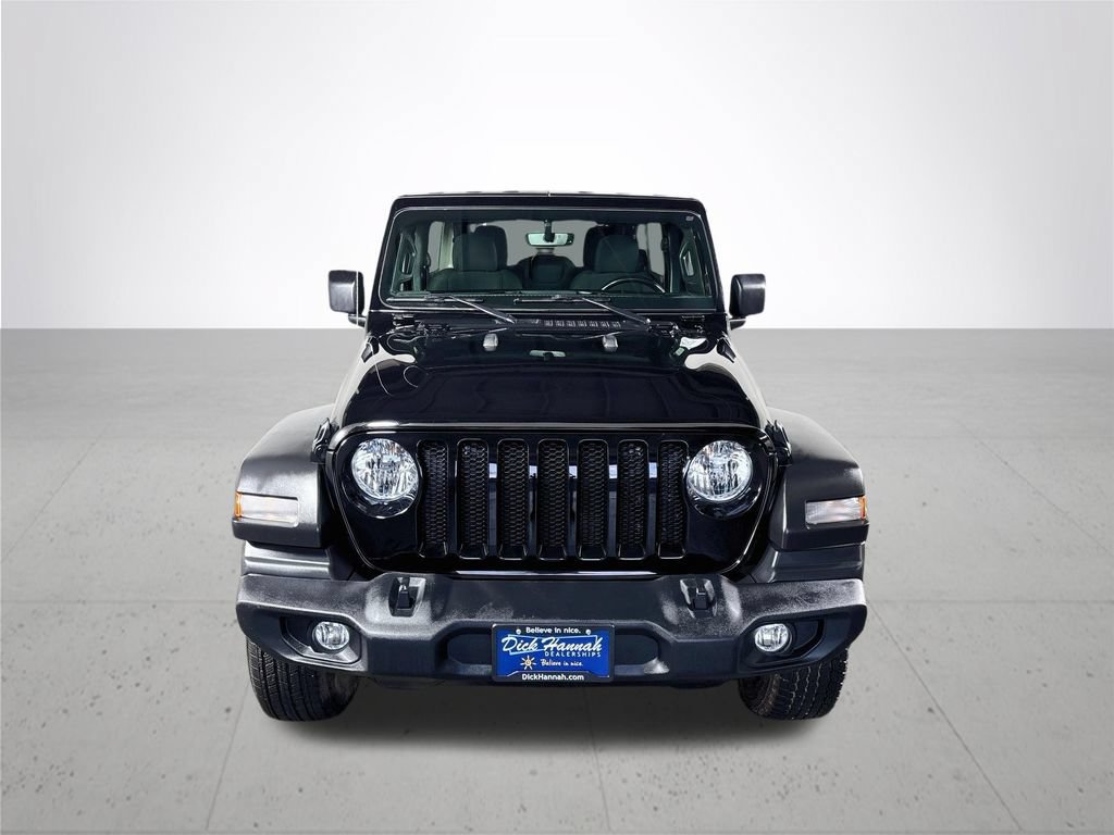Used 2022 Jeep Wrangler Unlimited Sport AWD/4WD image 3