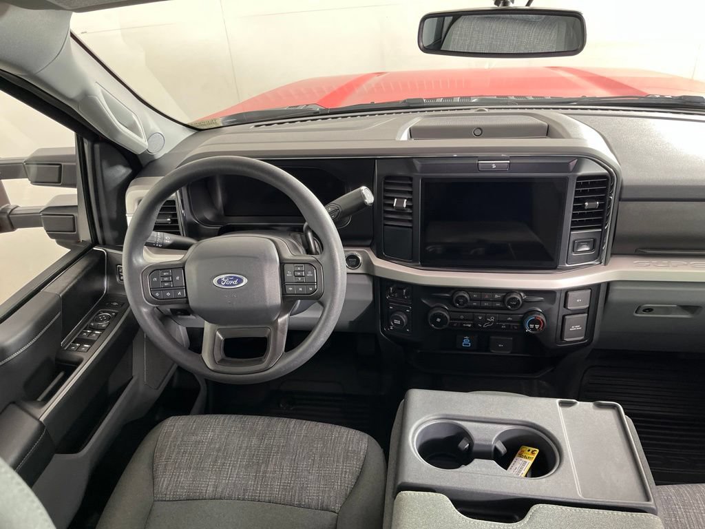 Used 2026 Ford F350 XLT w/ XLT Premium Package AWD/4WD image 4