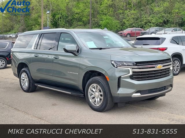 Used 2024 Chevrolet Suburban LT image 7