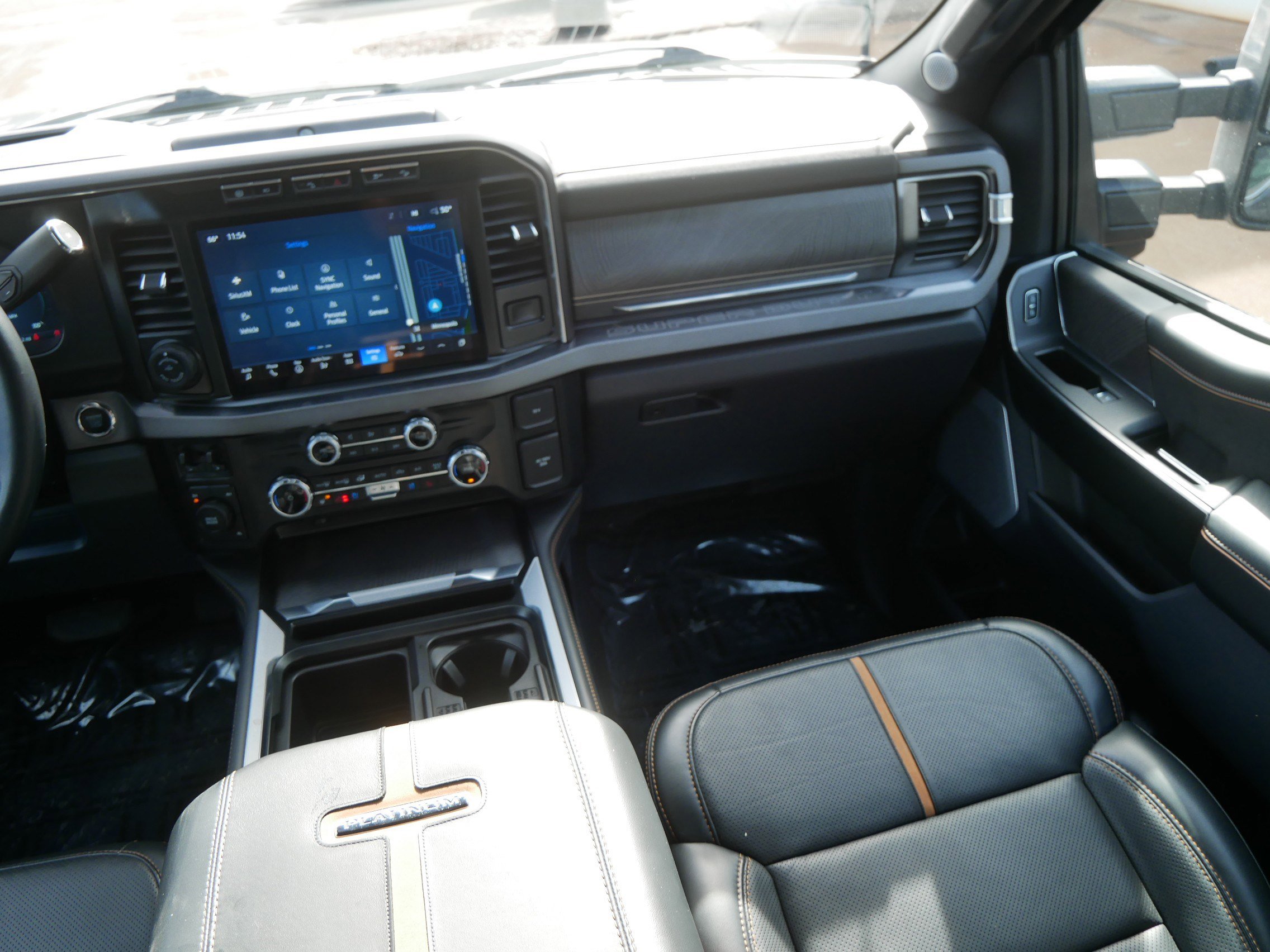 Used 2023 Ford F450 Platinum w/ FX4 Off-Road Package image 11