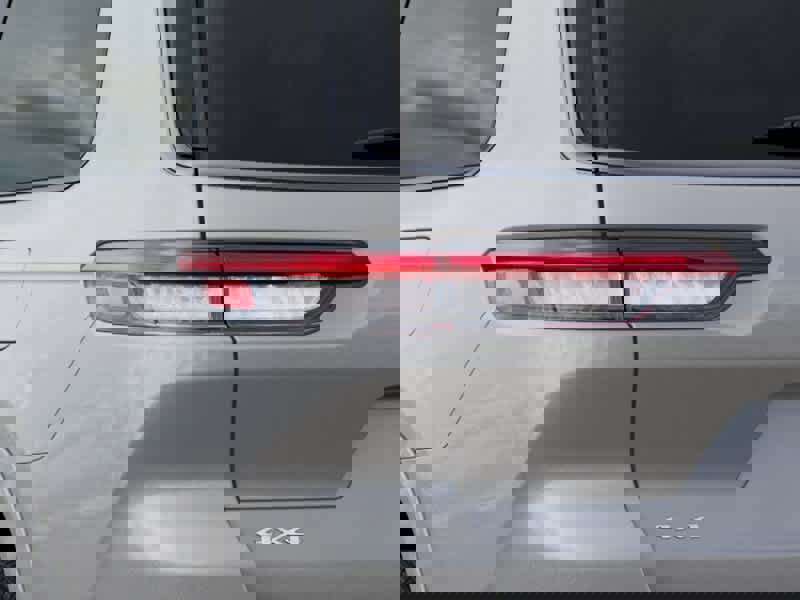 New 2026 Jeep Grand Cherokee L Limited image 9