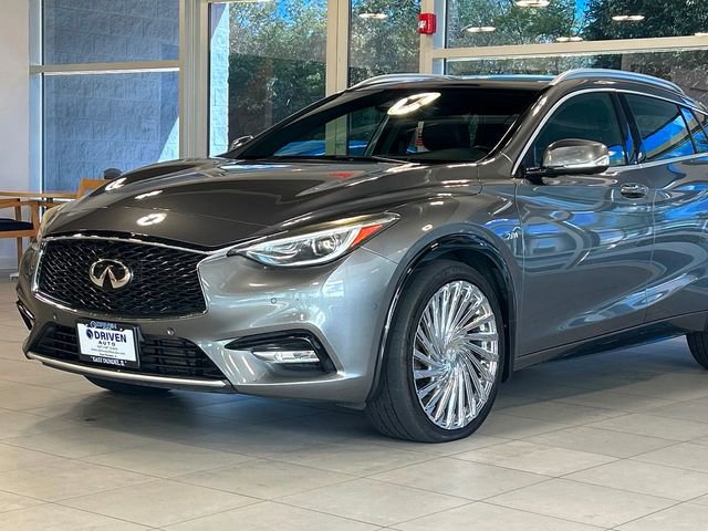 Used 2018 INFINITI QX30 Premium w/ Technology Package image 3
