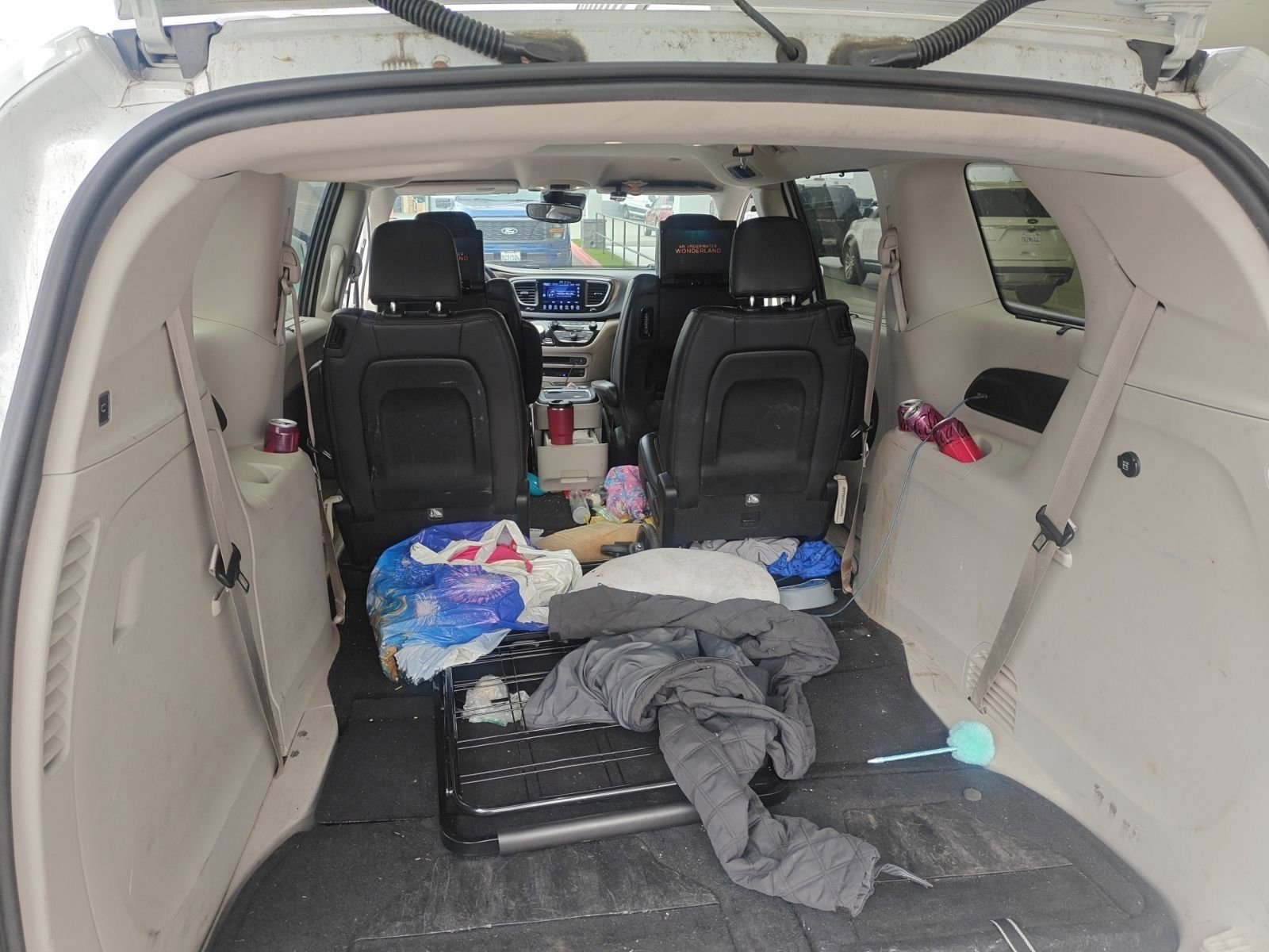 Used 2017 Chrysler Pacifica Touring-L Plus w/ Advanced Safetytec Group image 8