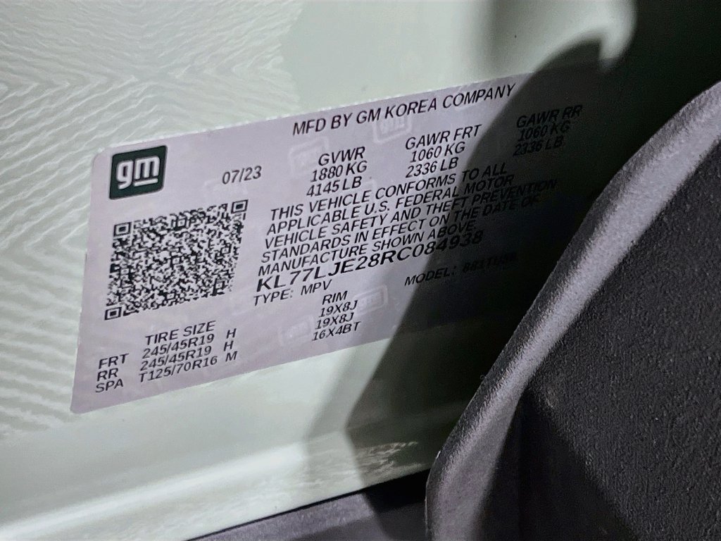 Used 2024 Chevrolet Trax RS w/ Sunroof Package FWD image 31
