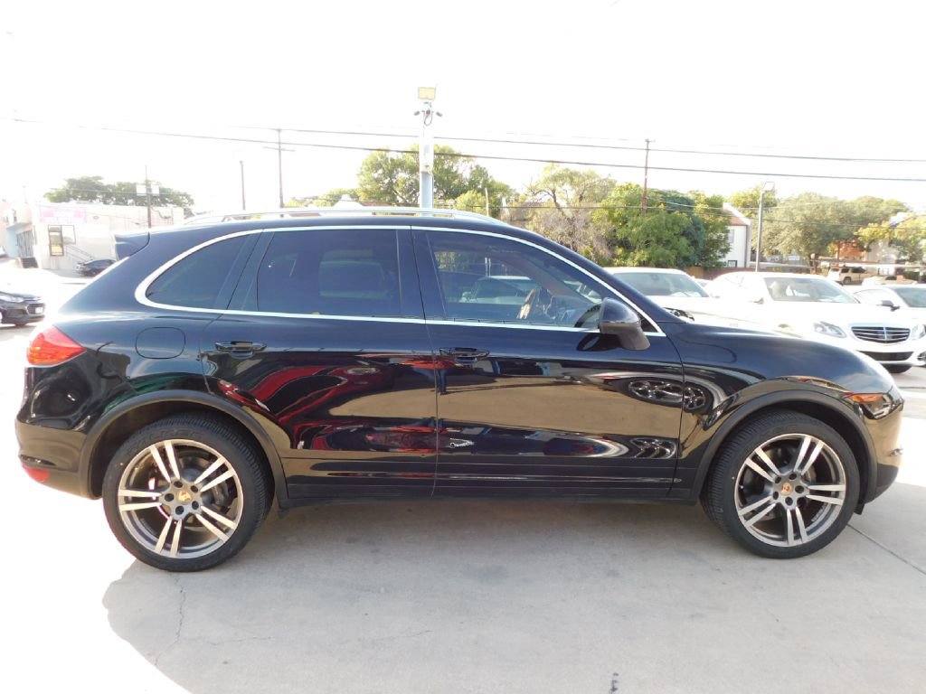 Used 2014 Porsche Cayenne AWD/4WD image 8