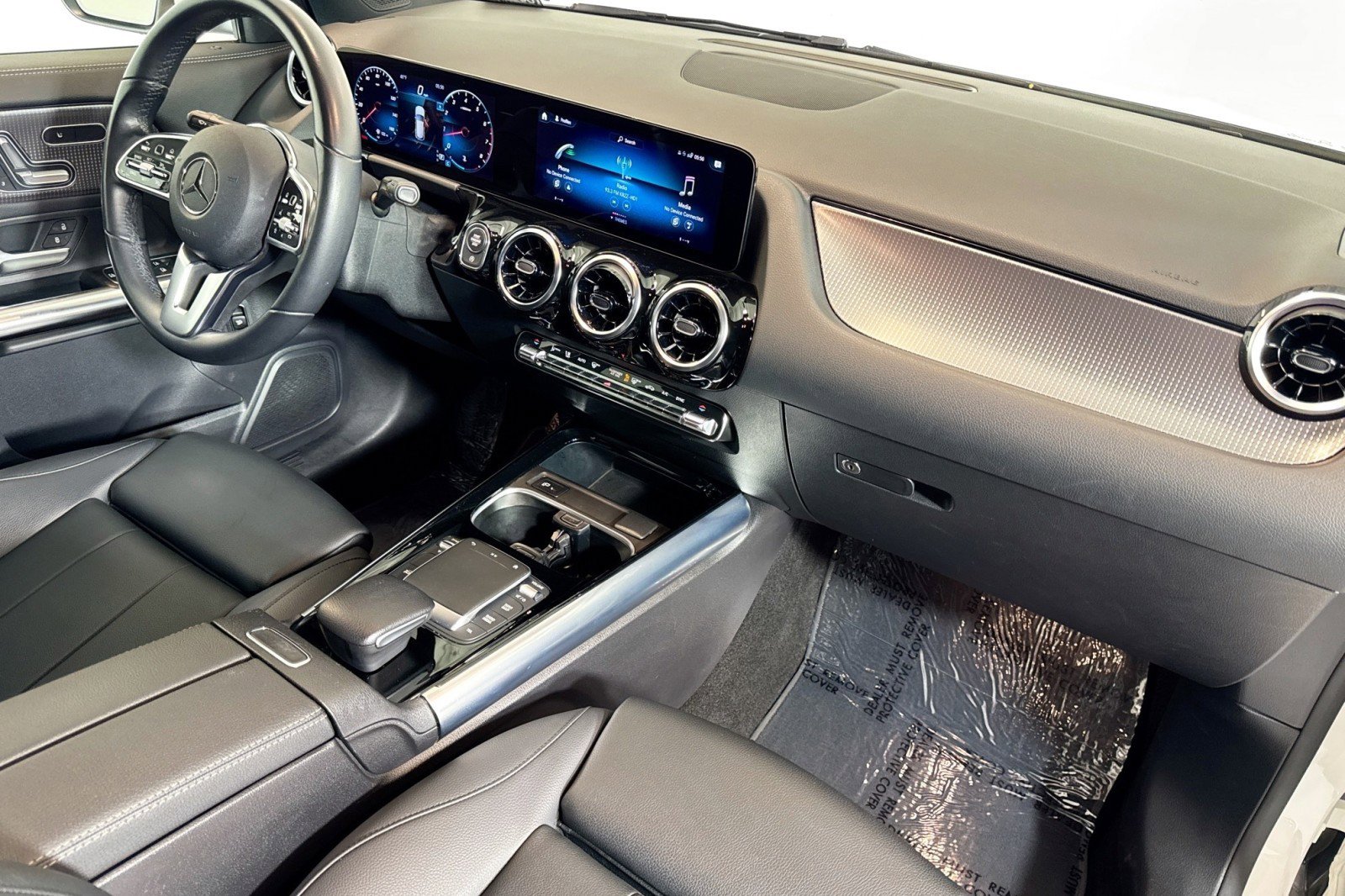 Certified 2022 Mercedes-Benz GLA 250 w/ Premium Package Lite image 27