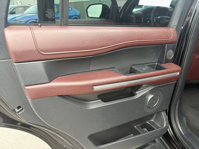 Certified 2024 Ford Expedition Limited image 32